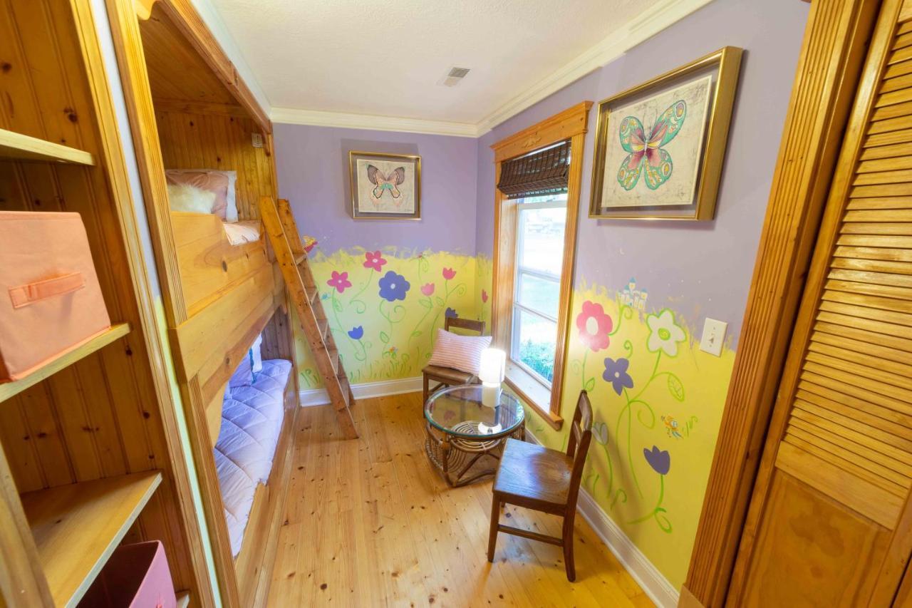 The Charming Glenn Cottage! Walk To Lake Michigan! Fennville ภายนอก รูปภาพ