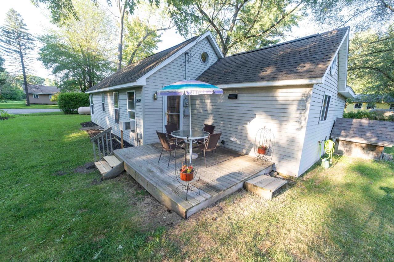 The Charming Glenn Cottage! Walk To Lake Michigan! Fennville ภายนอก รูปภาพ