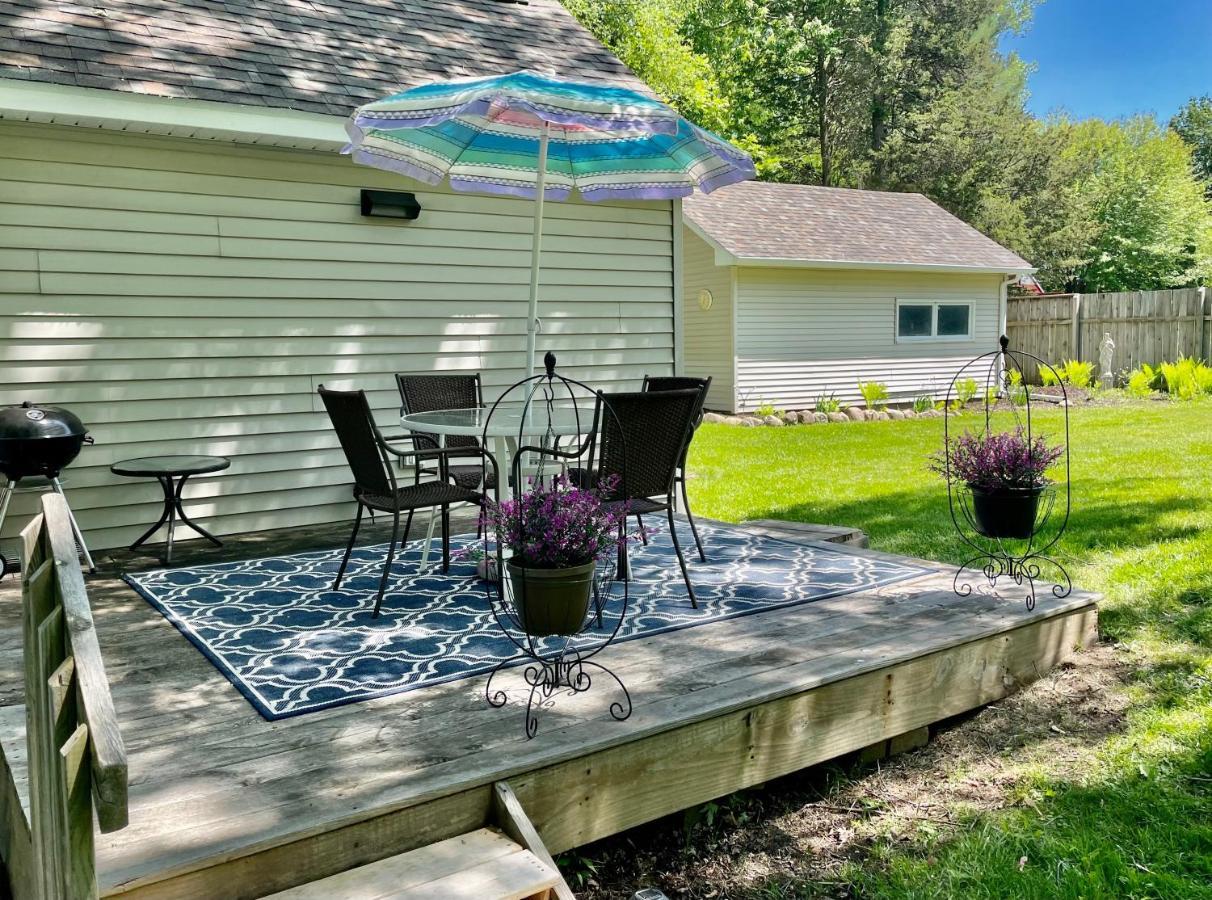 The Charming Glenn Cottage! Walk To Lake Michigan! Fennville ภายนอก รูปภาพ